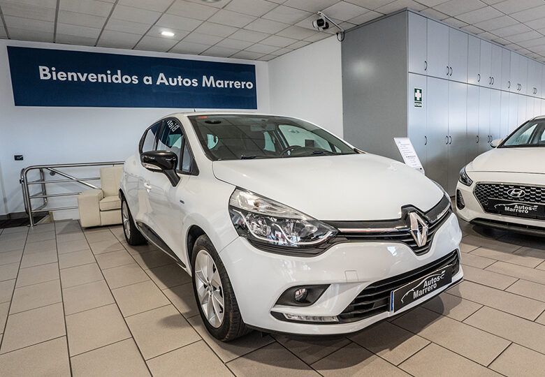 Vehículo en exposición en la sede de la compañía