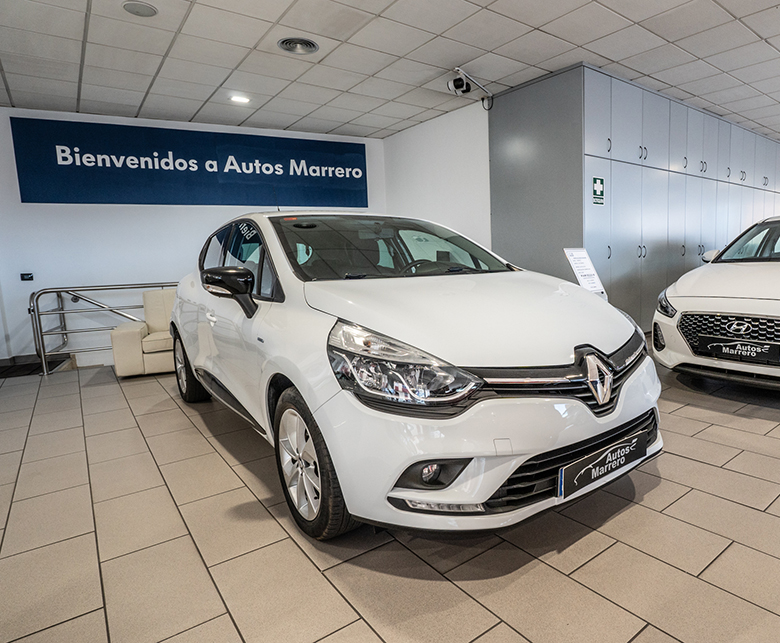 Vehículo en exposición en la sede de la compañía