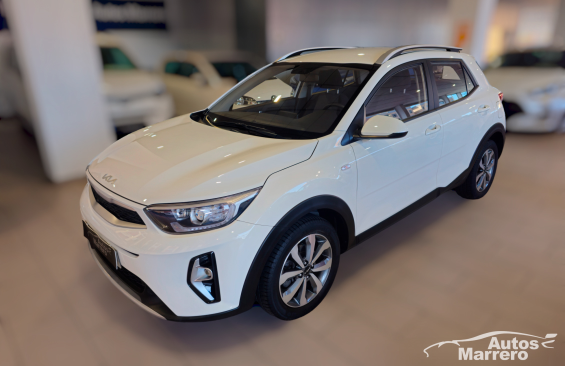 Vehículo ocasión Kia Stonic vista frontal lateral