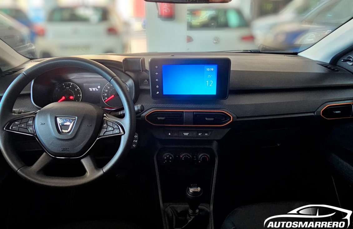DACIA SANDERO STEPWAY 0.9 TCE 90CV ESSENTIAL interior