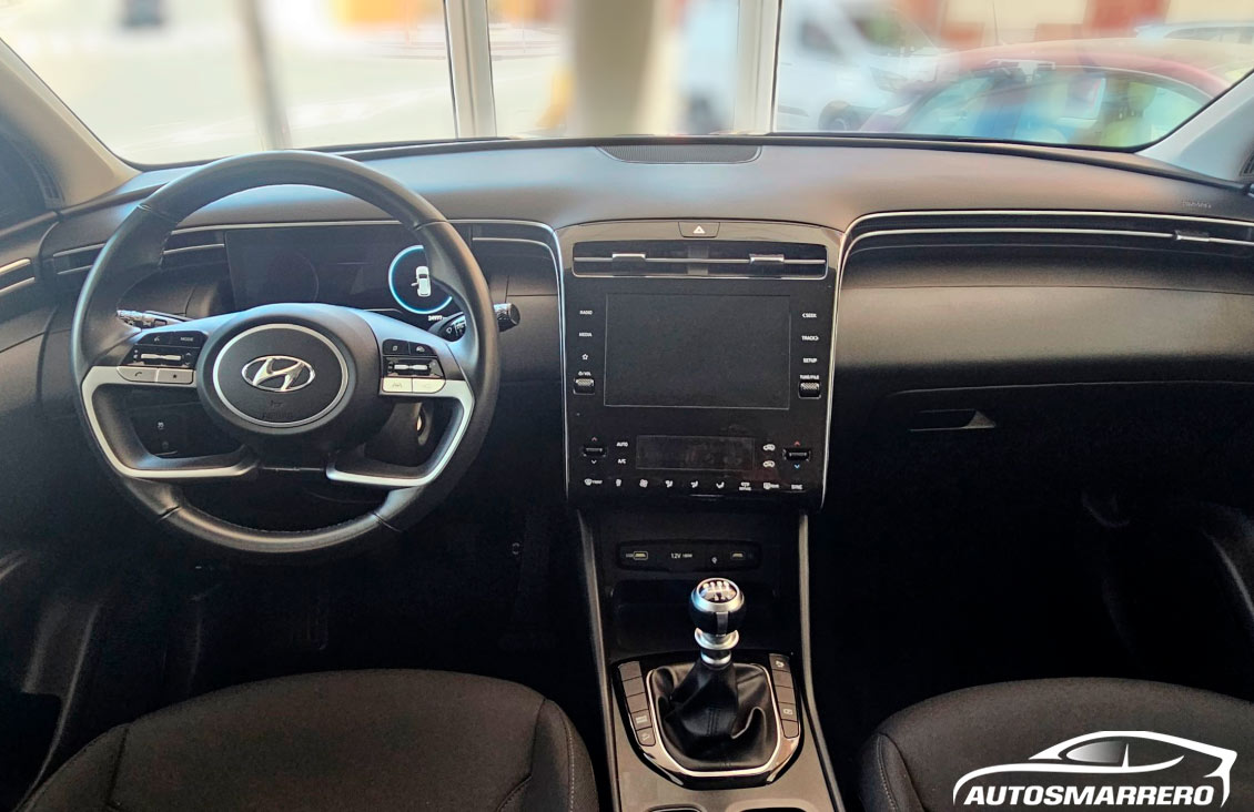 HYUNDAI TUCSON 1.6 TGDI 150CV MAXX SILVER interior