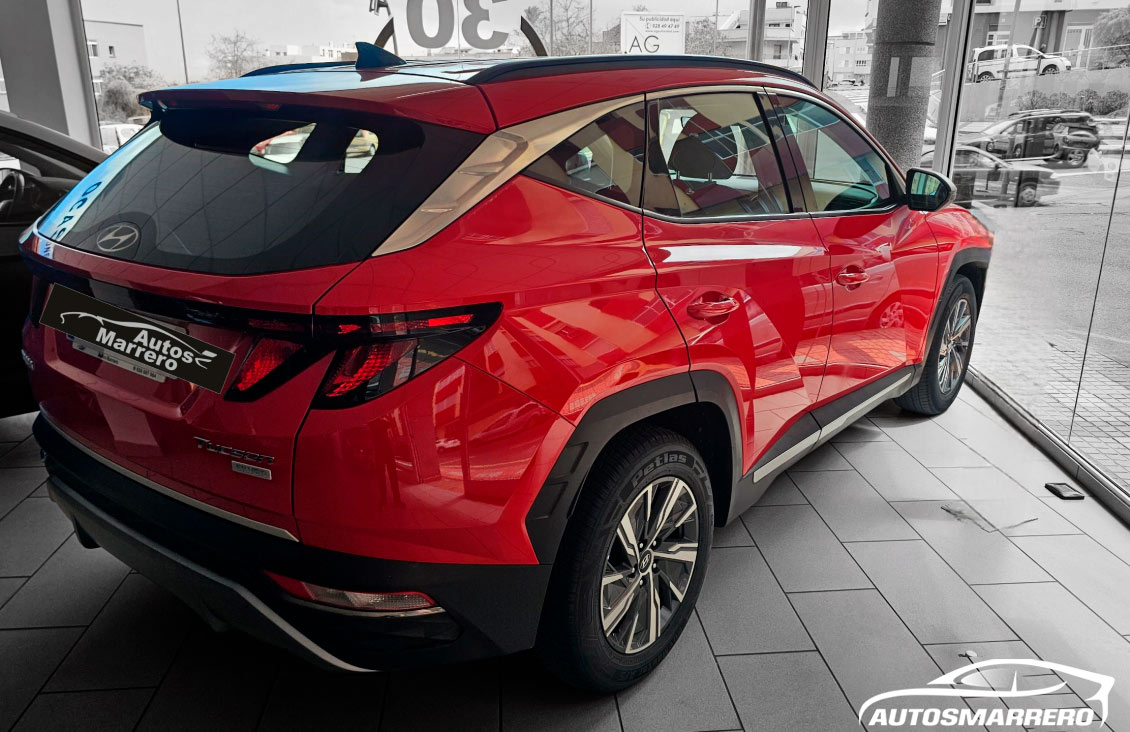HYUNDAI TUCSON 1.6 TGDI 150CV MAXX SILVER lado derecho