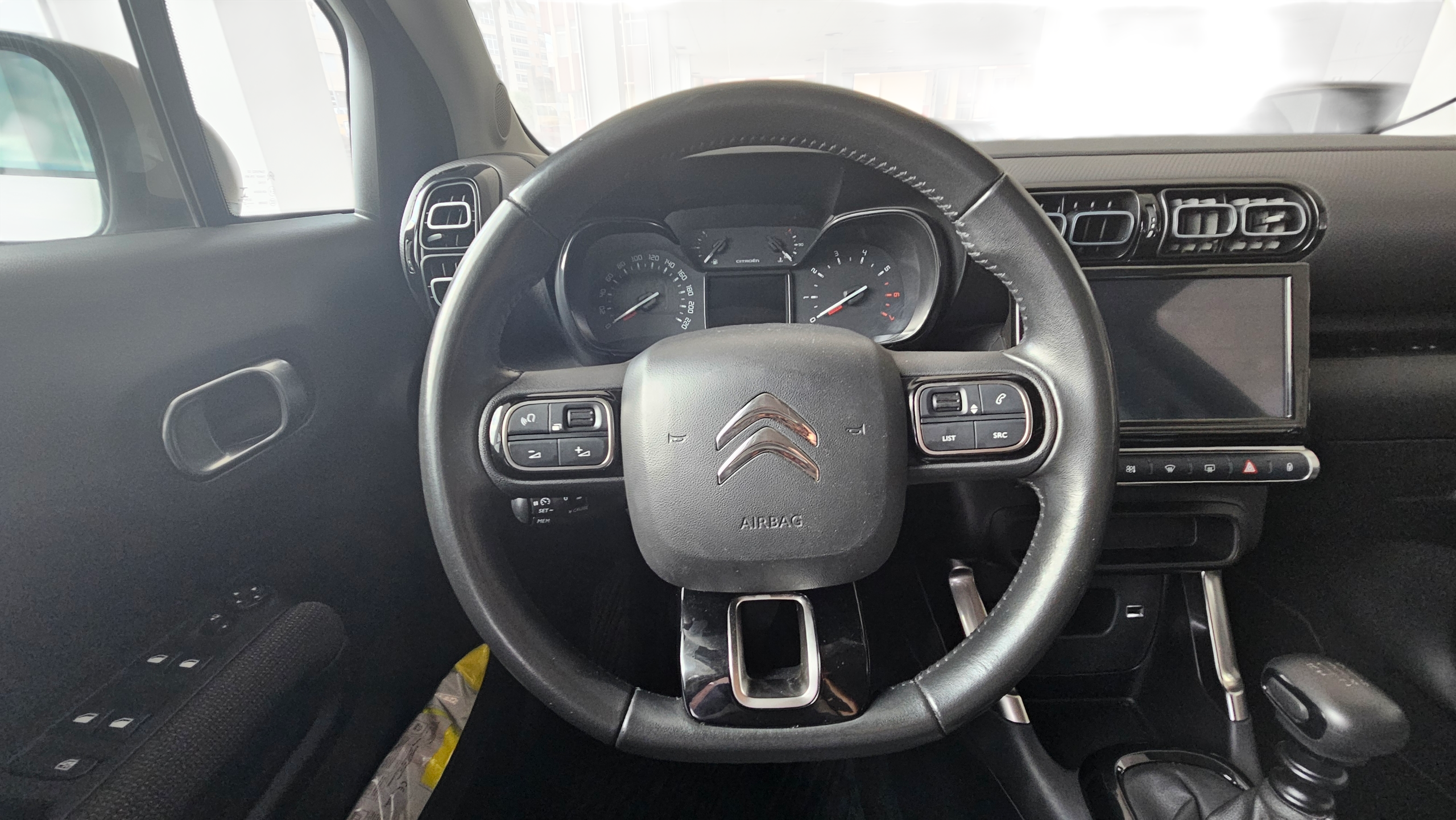 Vehículo ocasión Citroen C3 Aircross detalle volante