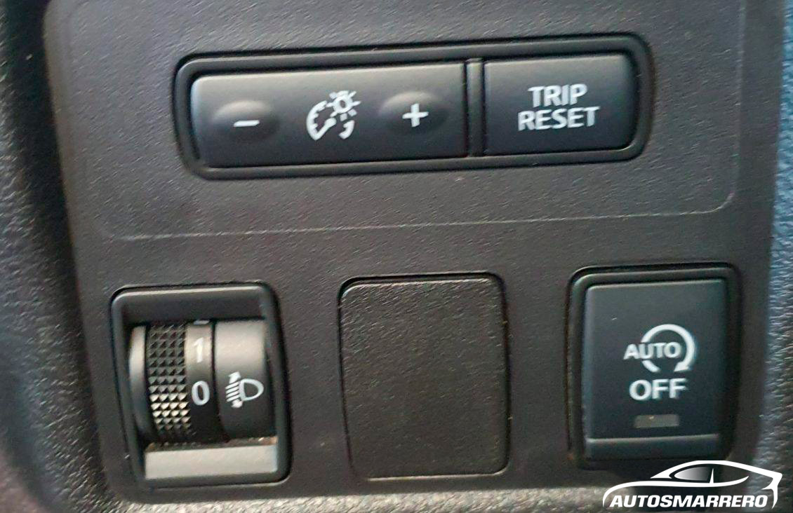 NISSAN MICRA 1.0 92CV AUTOMÁTICO luces