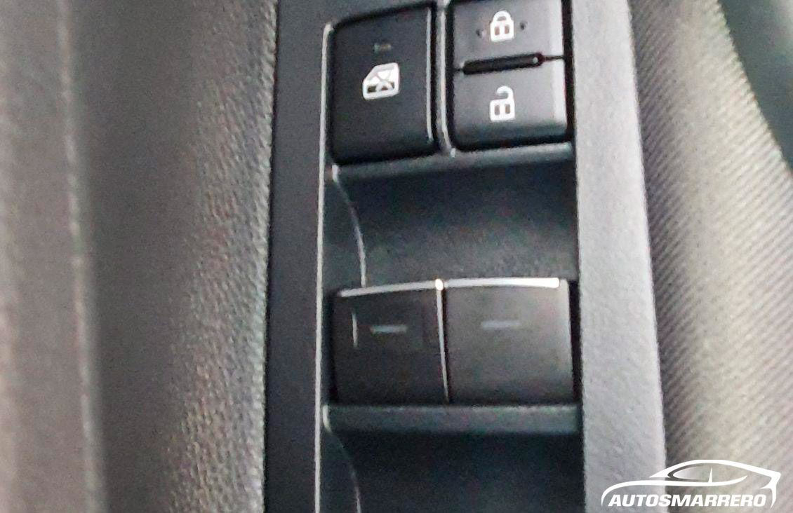 TOYOTA COROLLA 1.8 125H ALISIOS botonera