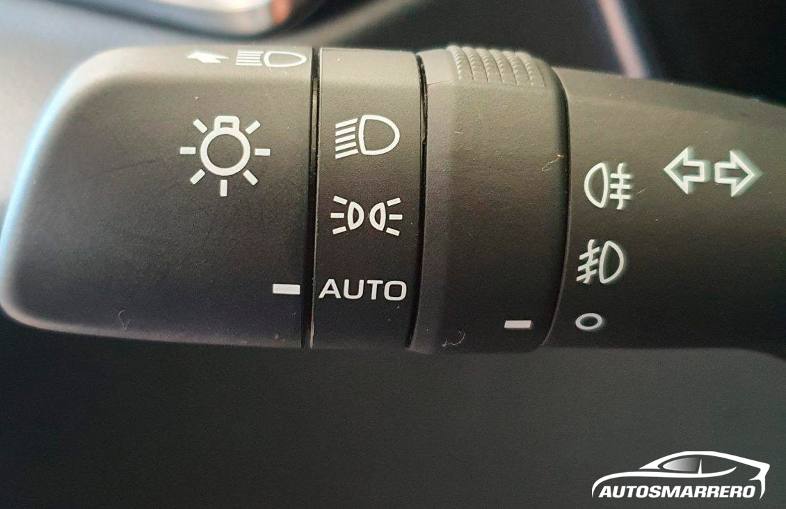 TOYOTA COROLLA 1.8 125H ALISIOS luces