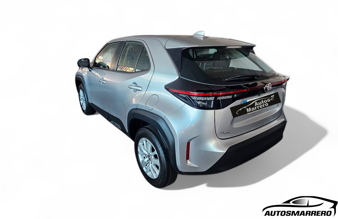TOYOTA YARIS CROSS 1.5 115CV BASALTO Trasera derecha