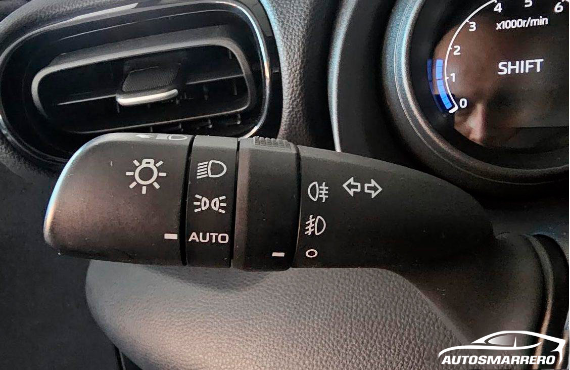 TOYOTA YARIS CROSS 1.5 115CV BASALTO indicador