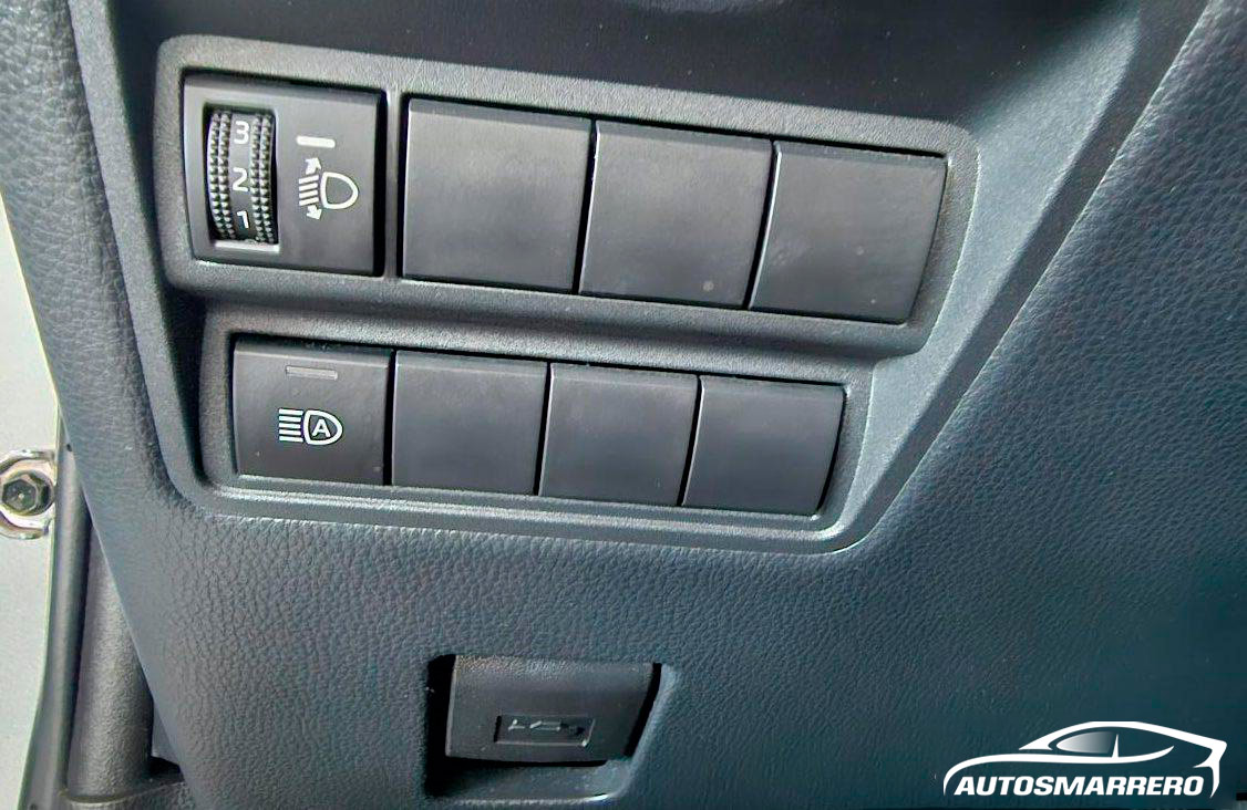 TOYOTA YARIS CROSS 1.5 115CV HI-MOVE luces