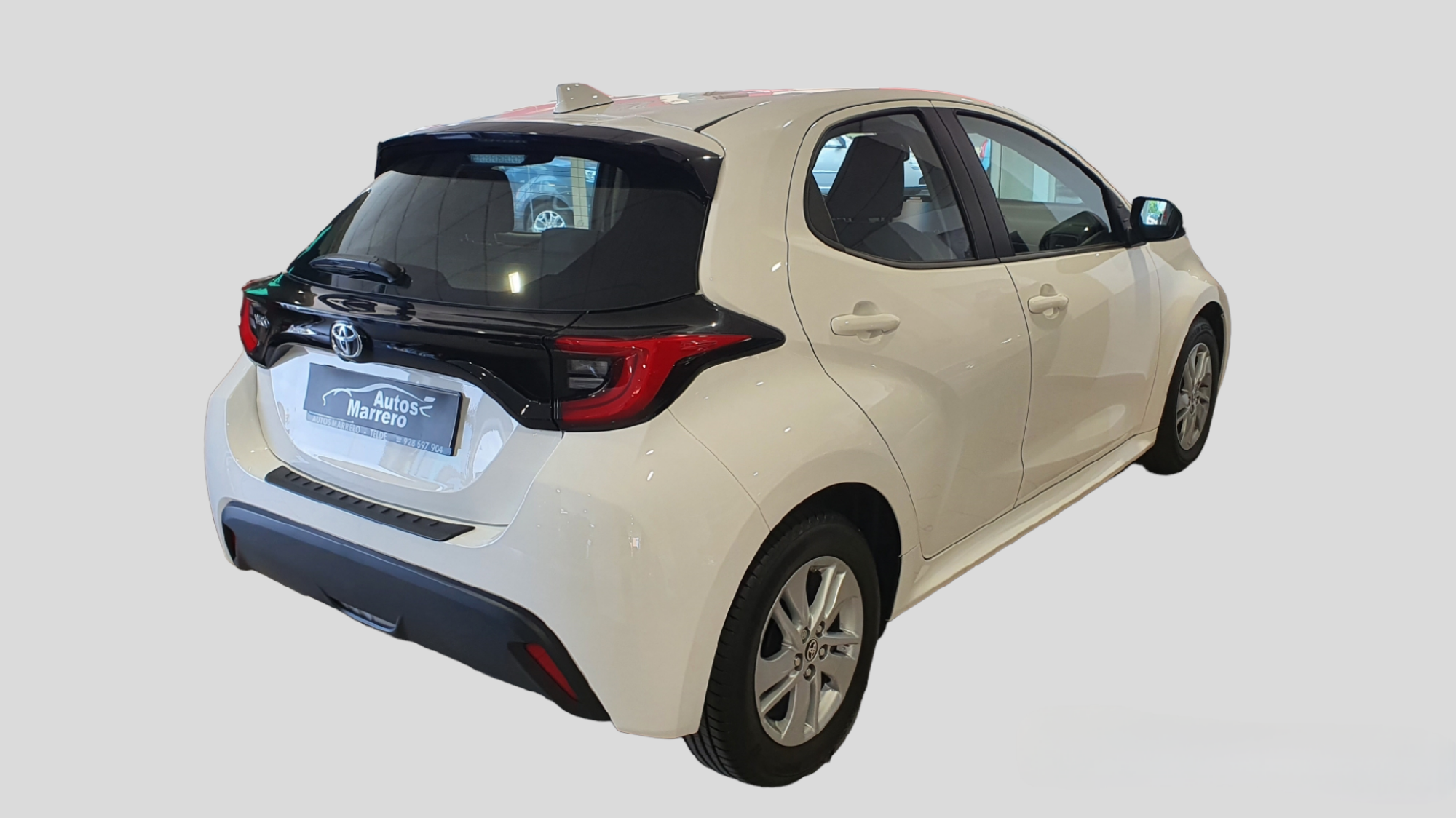 TOYOTA YARIS CROSS 1.5 115CV HI-MOVE trasera lateral