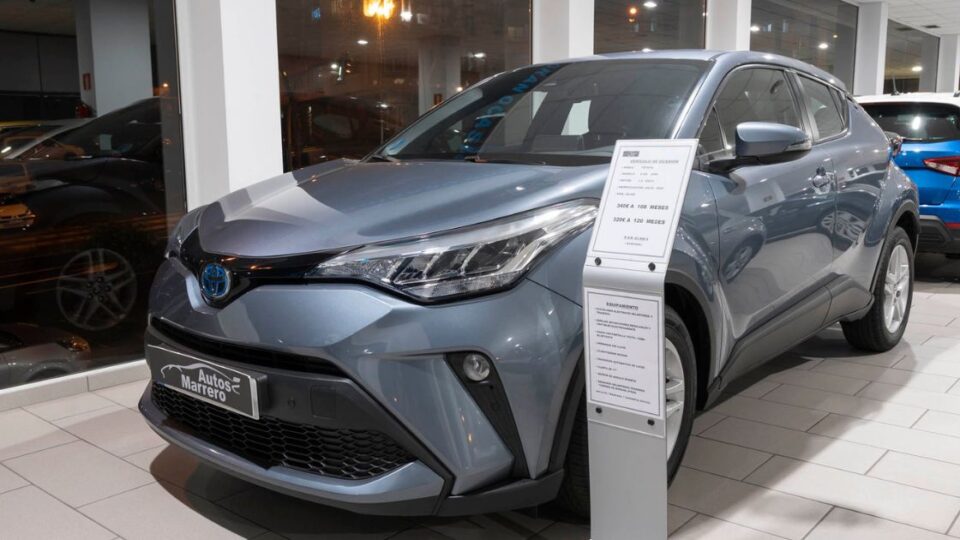 toyota c-hr gris- autos marrero
