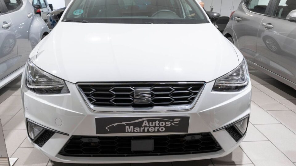 un coch blanco- autos marrero